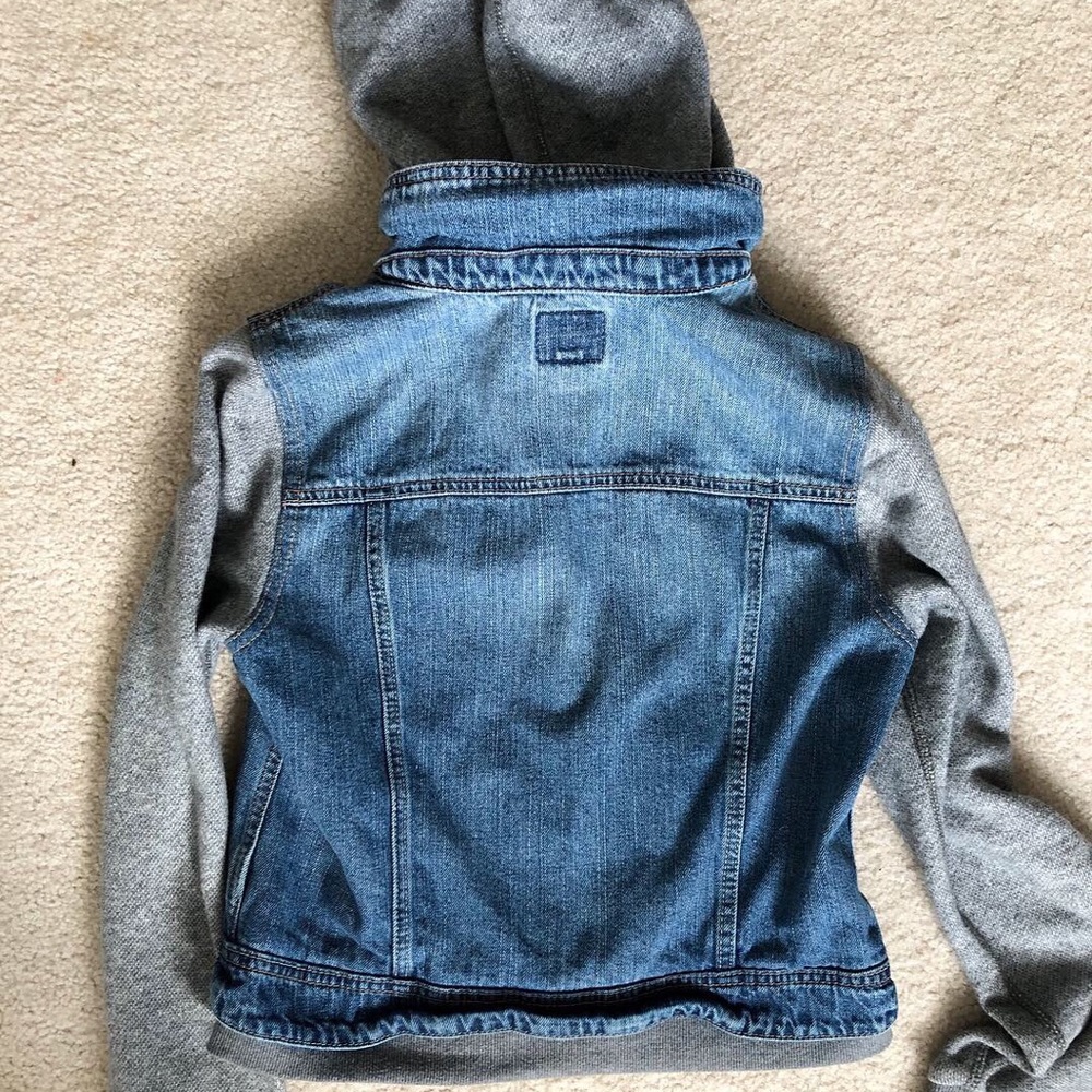 American Eagle jeen jacket with hoodie